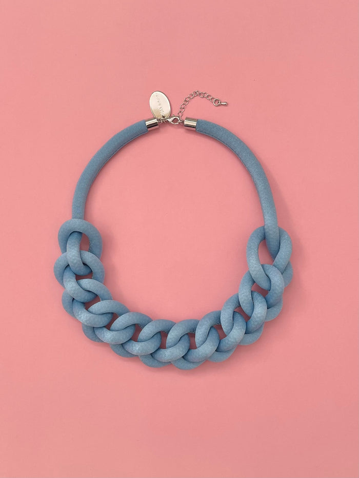 COLLAR CADENA celeste