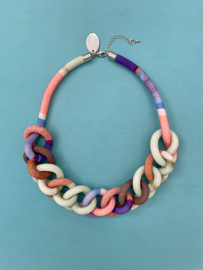 COLLAR CADENA multicolor tonos claros pintado #2