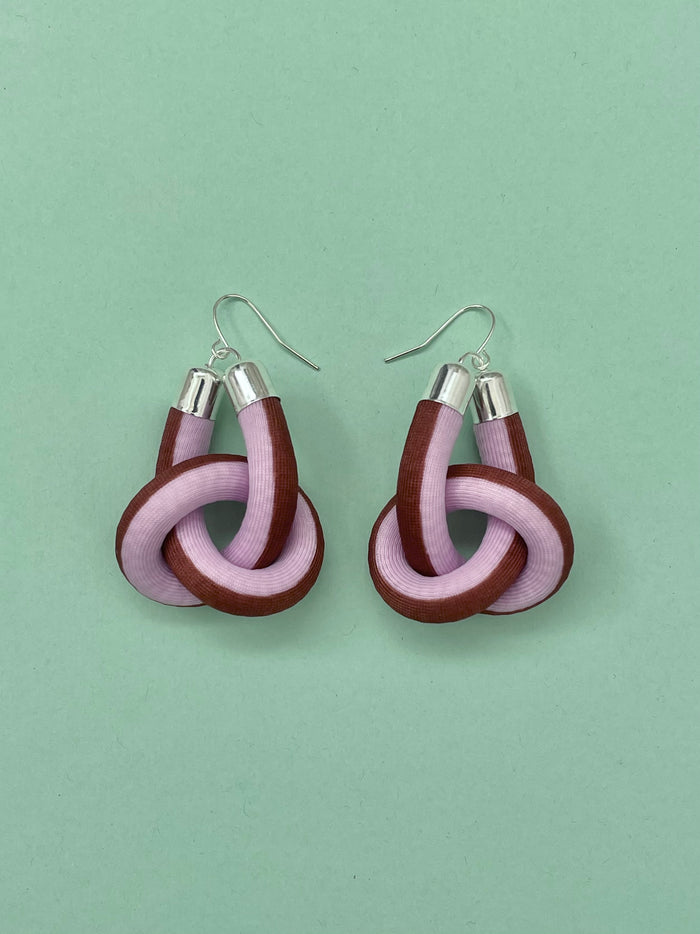 AROS NUDO COLGANTE lila/café