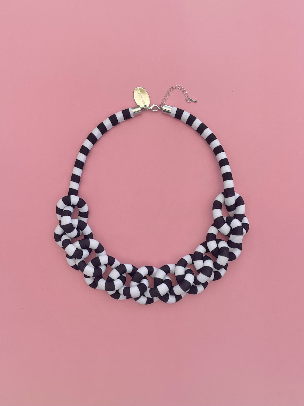 Collar Cadena - rayado blanco y negro