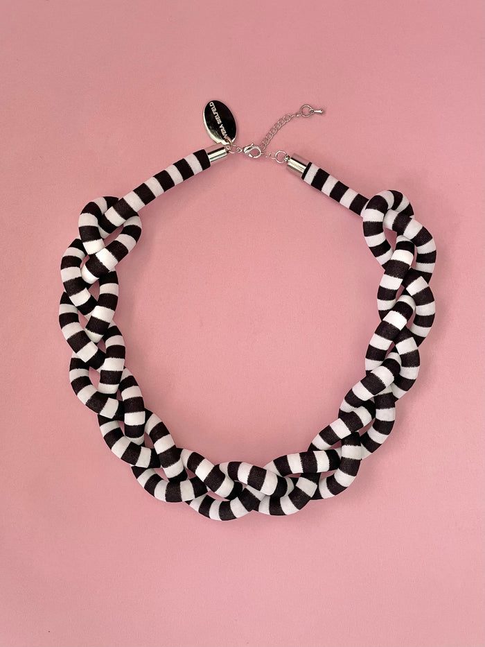 Collar trenzado rayado blanco/negro