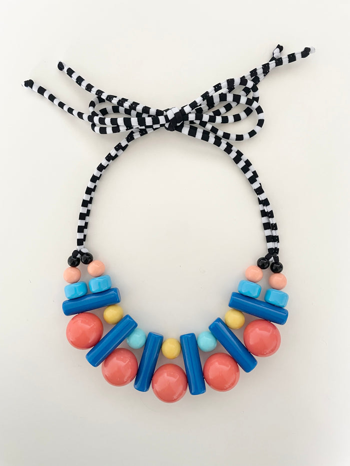 Collar Resina + tela 12
