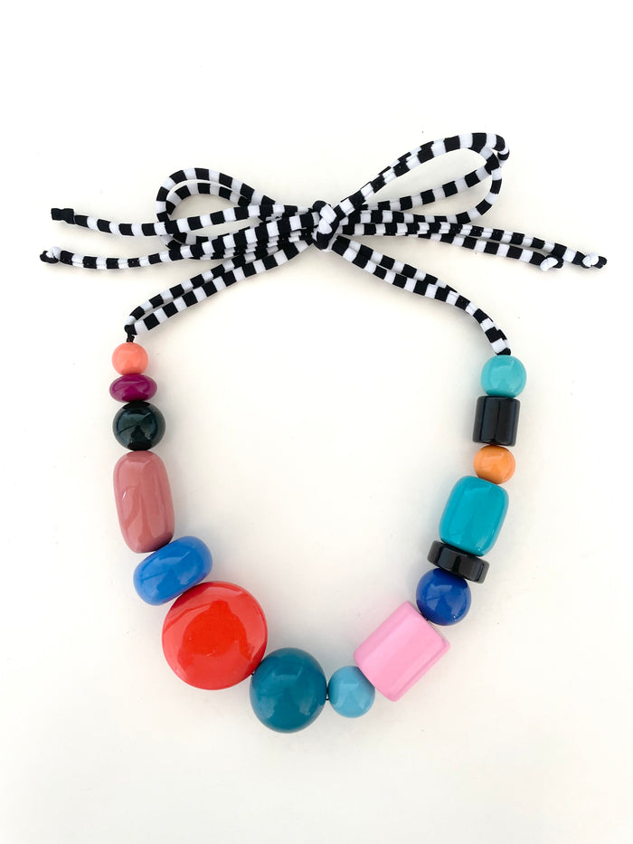 Collar resina + tela 9