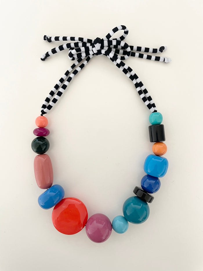 Collar Resina + tela 13