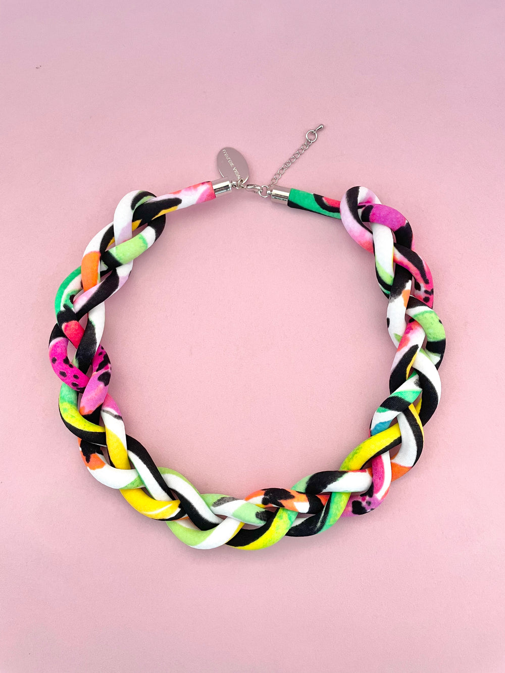 Collar trenzado multicolor tropical