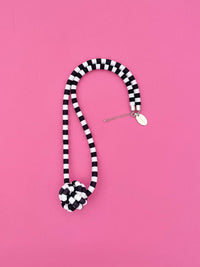 Collar Bola - rayado blanoc y negro
