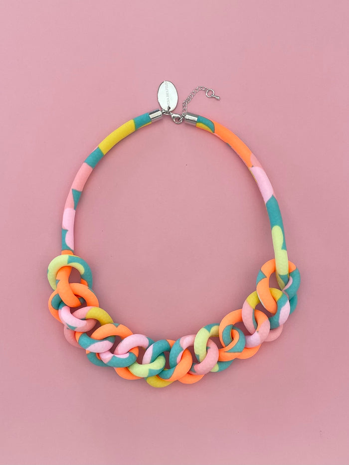 Collar Cadena estampado neon