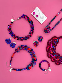 Collar Bola - multicolor morado/burdeo/rojo