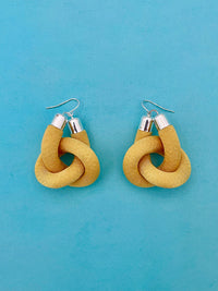 Aros Nudo Colgante - mostaza