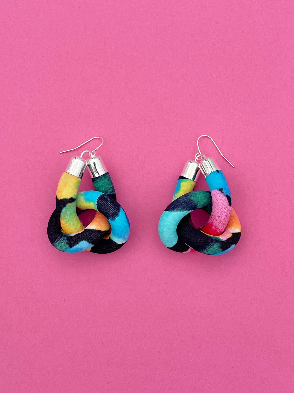 Aros Nudo Colgante - multicolor ochentero