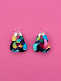 Aros Nudo Colgante - multicolor ochentero