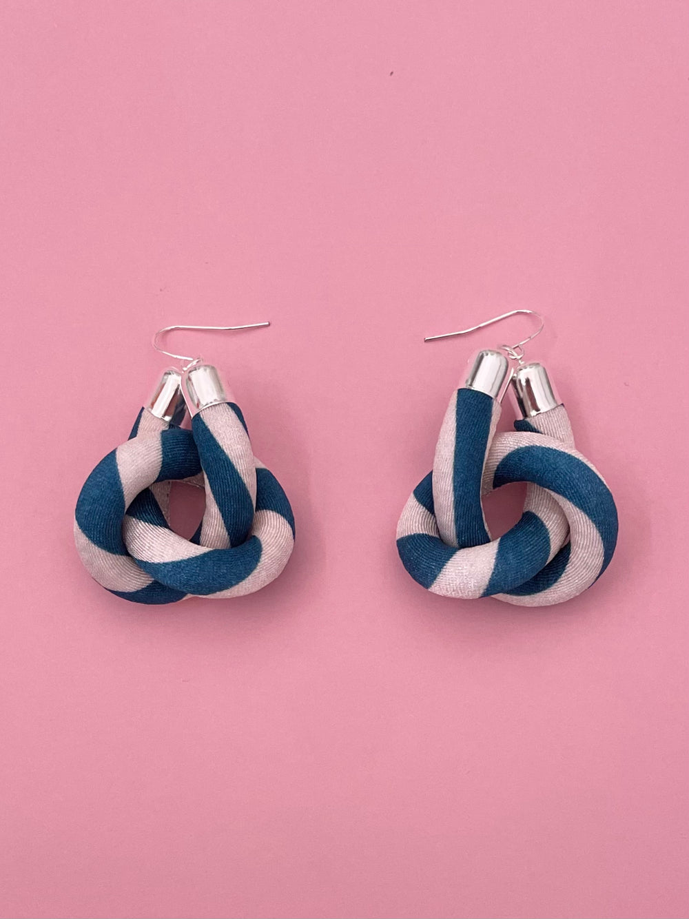 Aros Nudo Colgante - rayado azul petróleo / crema