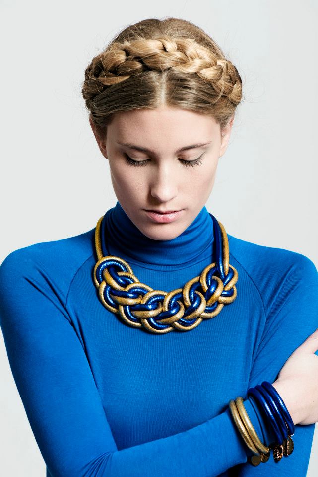 Collar Cadena Doble - multicolor/burdeo