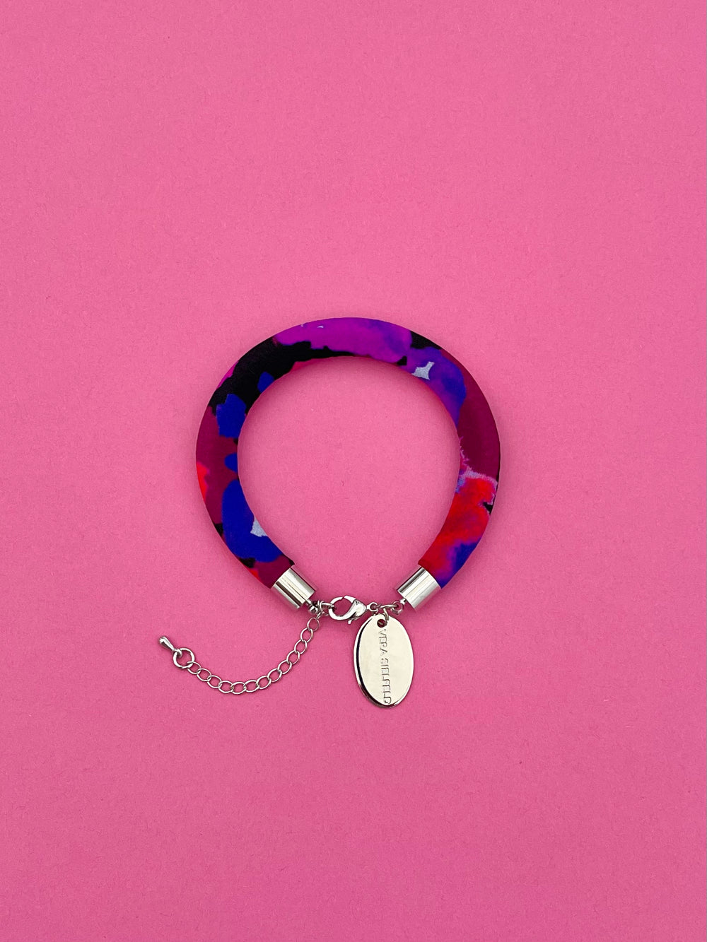 Pulsera Simple - multicolor morado/burdeo/rojo