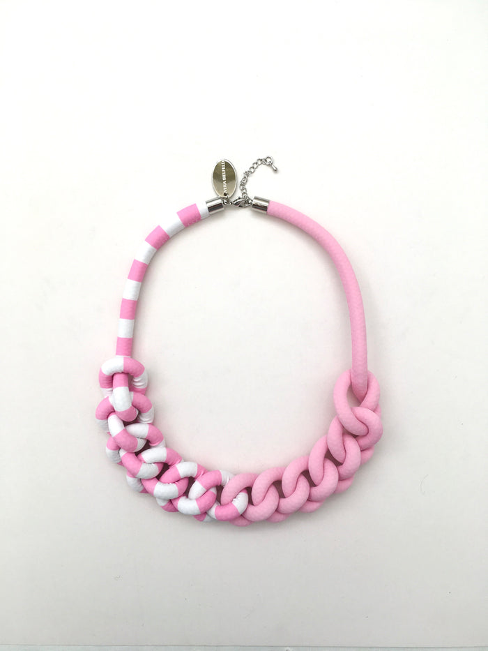 COLLAR CADENA rosado con rayas